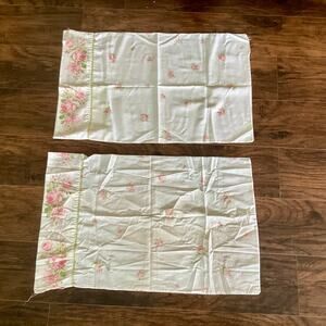 Vintage Springmaid Standard Pillowcases, set of 2